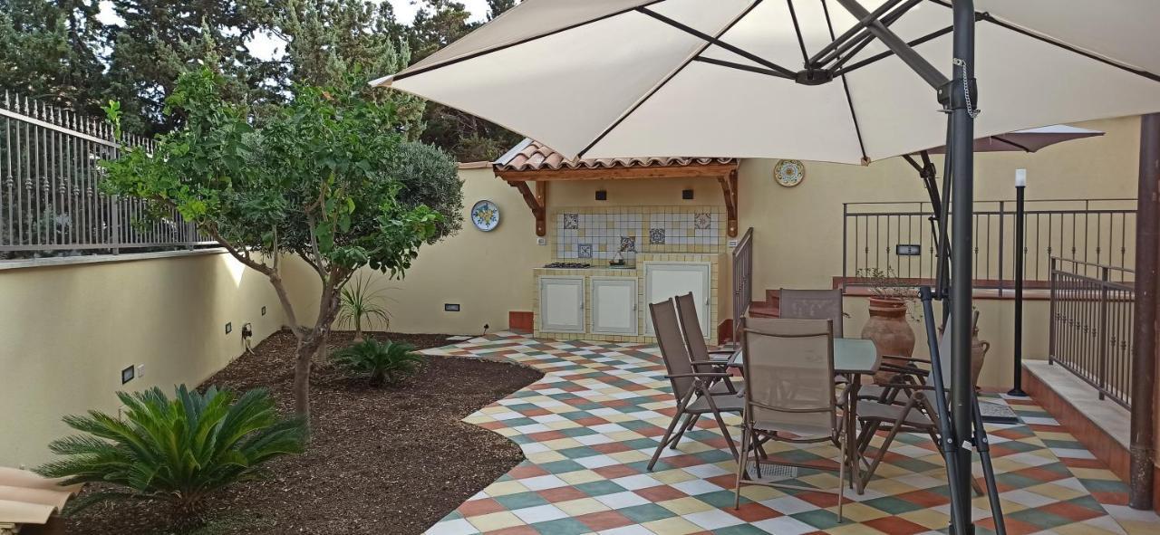Casa Montalbano Apartment Порто Емпедокле Екстериор снимка