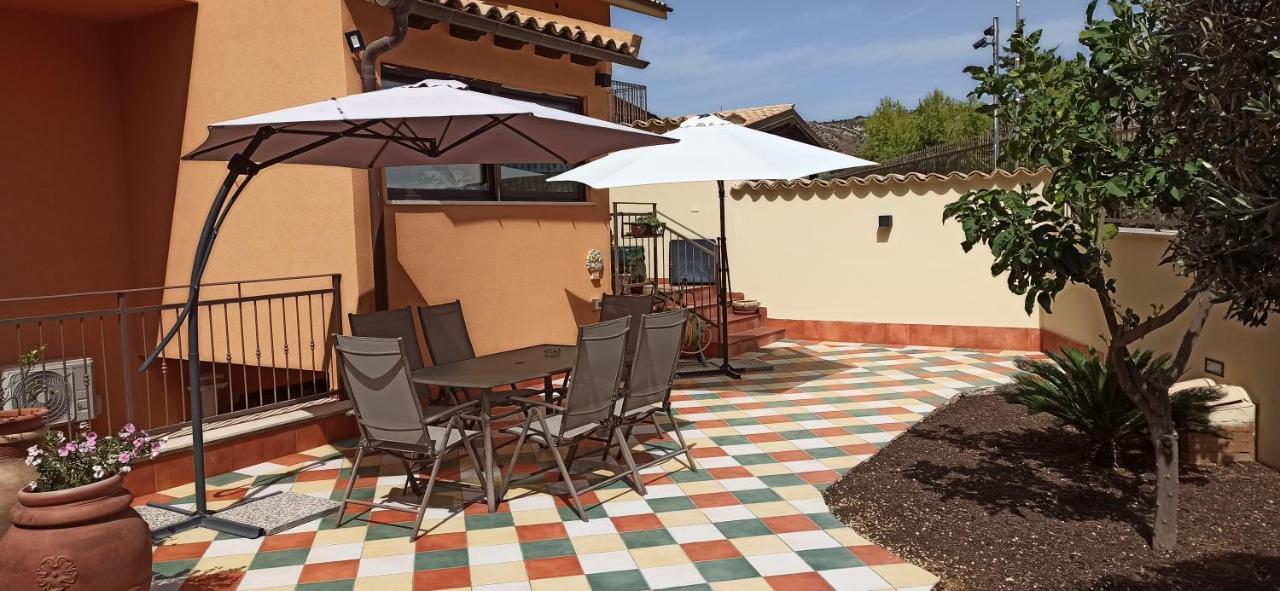 Casa Montalbano Apartment Порто Емпедокле Екстериор снимка