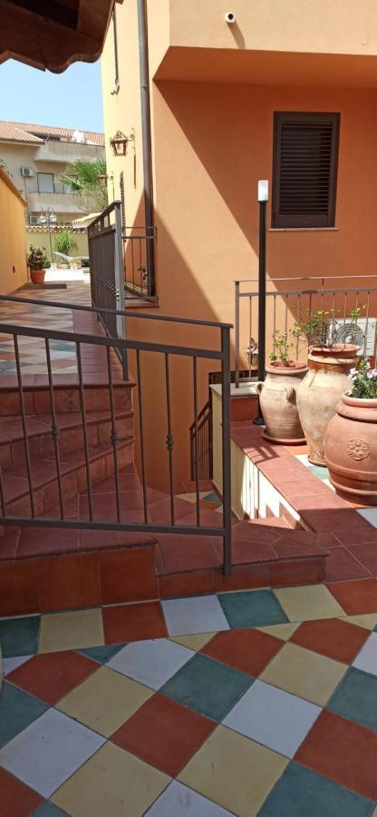 Casa Montalbano Apartment Порто Емпедокле Екстериор снимка