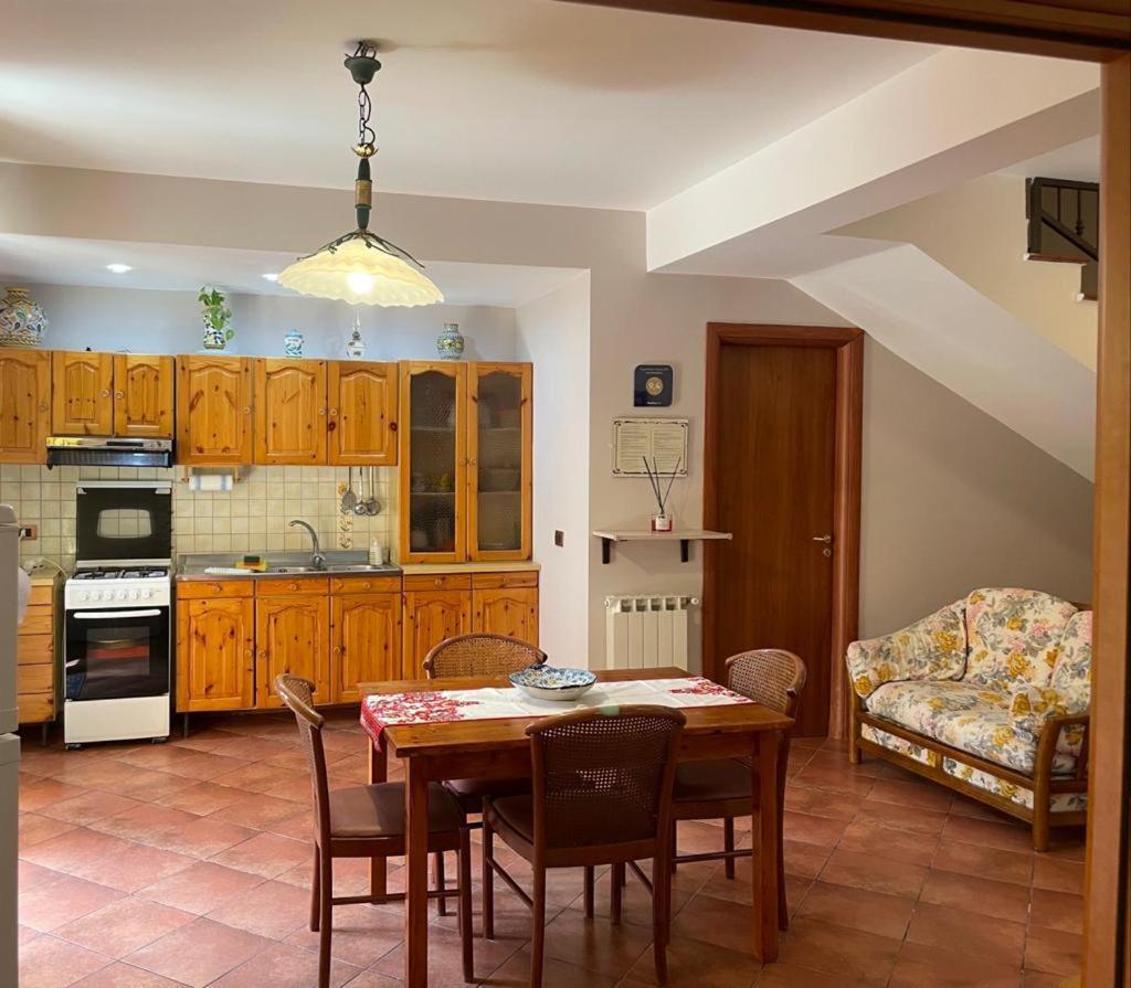 Casa Montalbano Apartment Порто Емпедокле Екстериор снимка